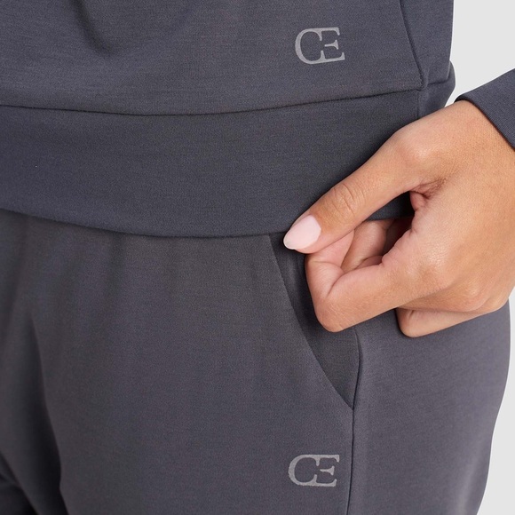 Cozy Earth Brushed Bamboo Pullover Crew and Jogger Pant Set - Graphite - Picture 3 of 11